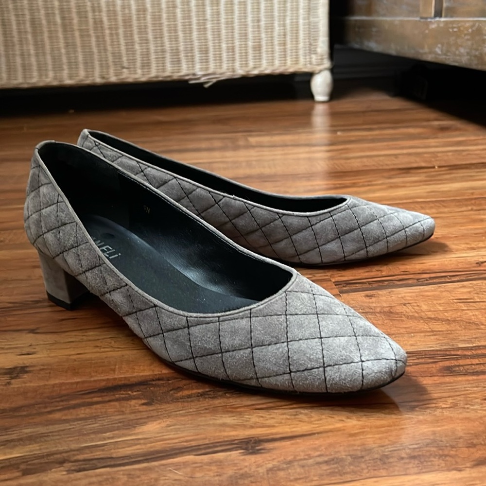 Vaneli suede, gray, quilted 1.5-inch kitten heels, size 9N